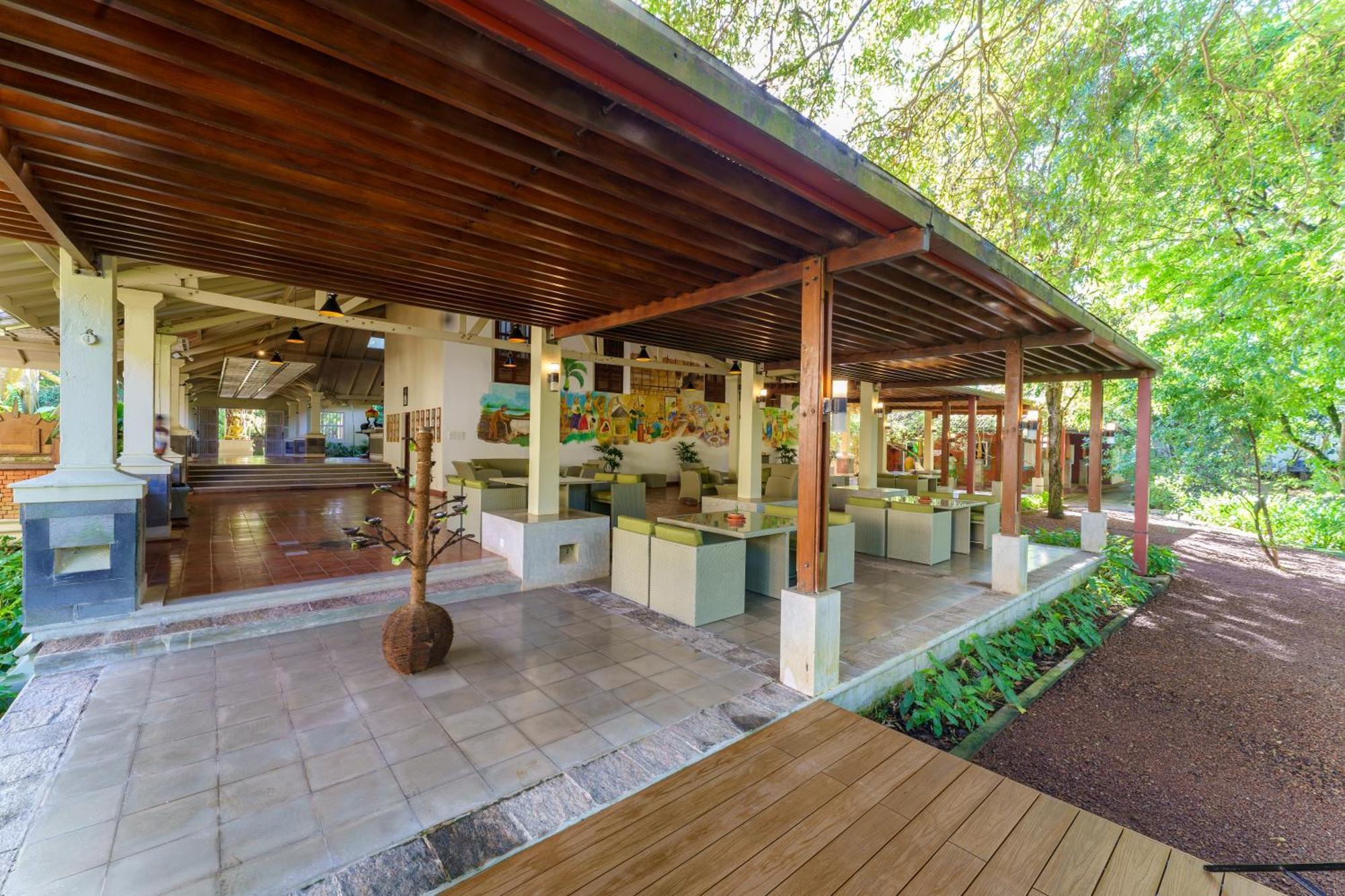 וואדואה Siddhalepa Ayurveda Resort - All Meals, Ayurveda Treatment And Yoga מראה חיצוני תמונה