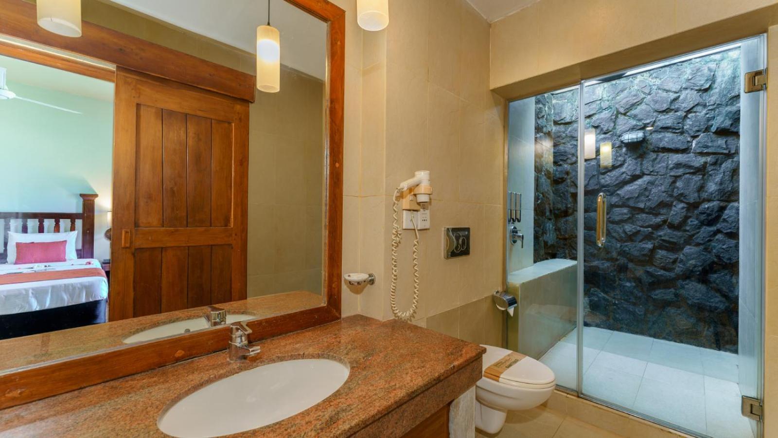 וואדואה Siddhalepa Ayurveda Resort - All Meals, Ayurveda Treatment And Yoga מראה חיצוני תמונה